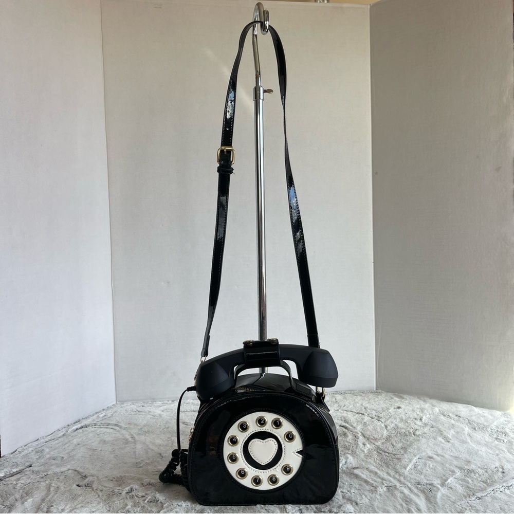 Shiny Black Telephone Shaped Purse Shoulder Crossbody Bag I-Phone Connect Cable